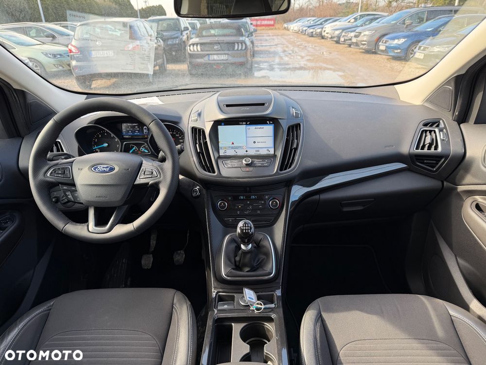 Ford Kuga 1.5 EcoBoost 2x4 Titanium - 26