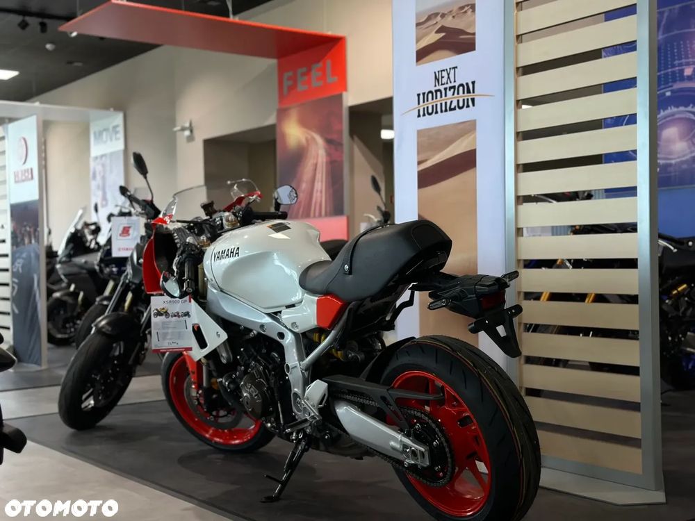 Yamaha XSR - 14