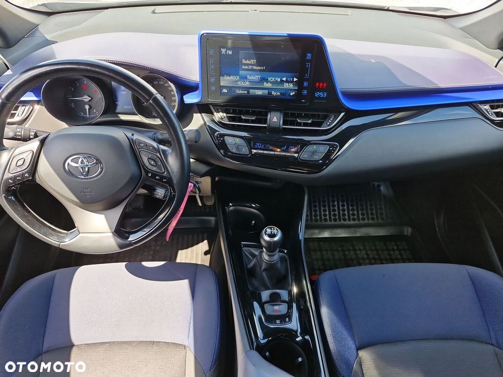 Toyota C-HR 1.2 T Dynamic - 11