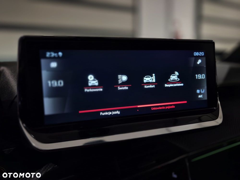 Peugeot 2008 1.2 PureTech GT Pack S&S EAT8 - 16