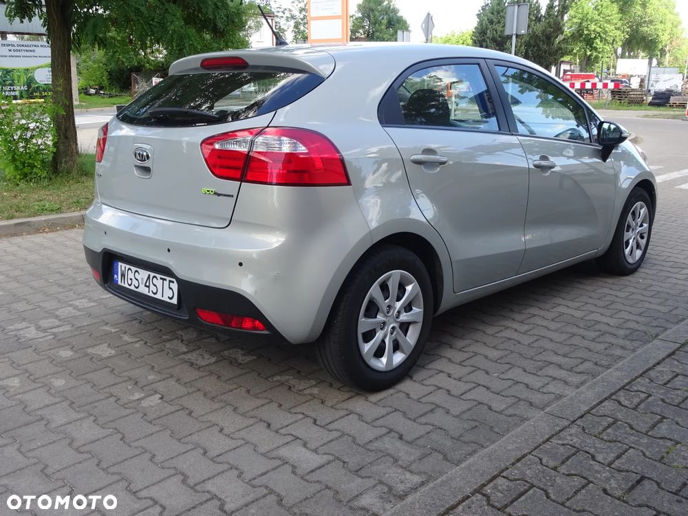 Kia Rio 1.1 crdi L - 8