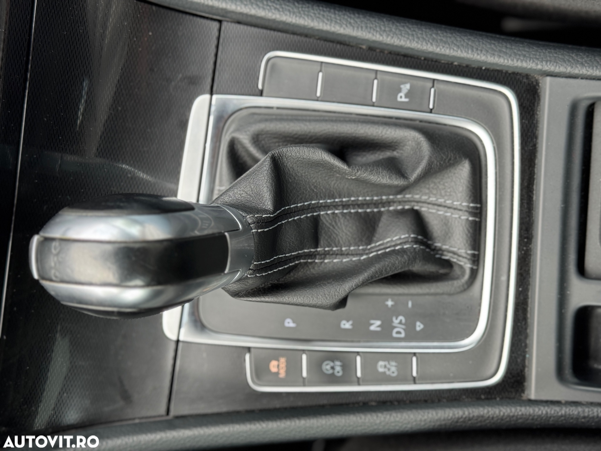 Volkswagen Golf 2.0 TDI DSG GTD - 26