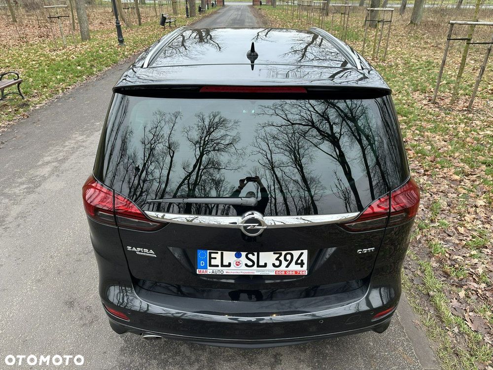 Opel Zafira - 9