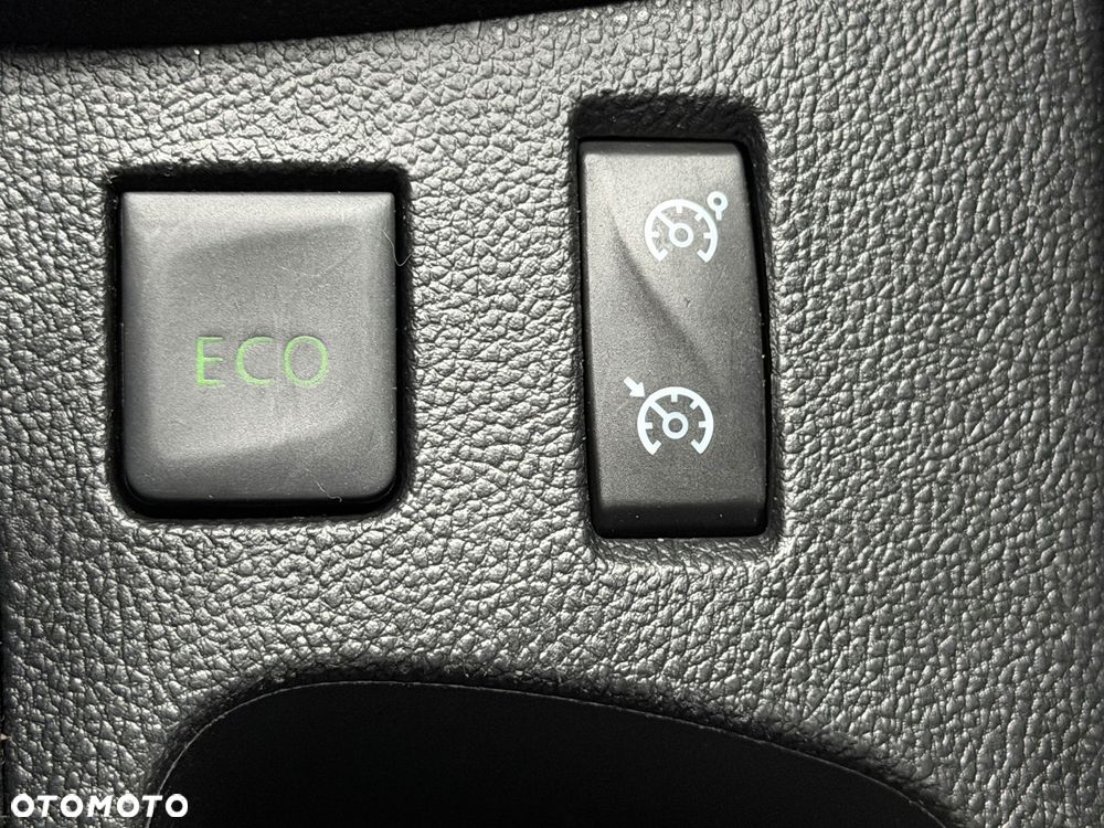 Renault Captur ENERGY TCe 120 EDC LIMITED - 30