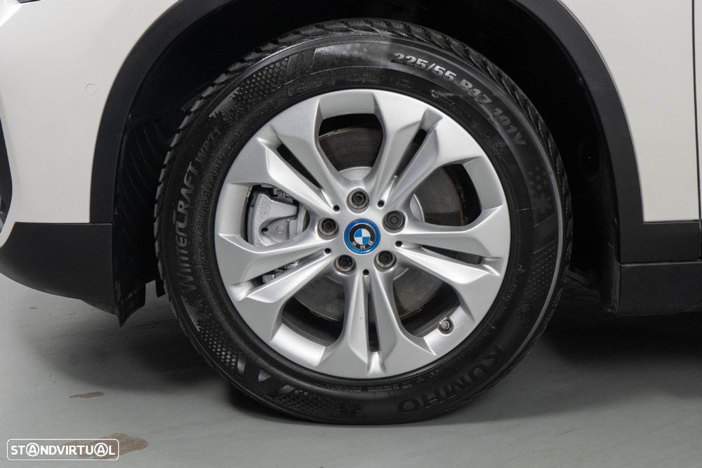 BMW X1 25 e xDrive Corporate Edition - 22