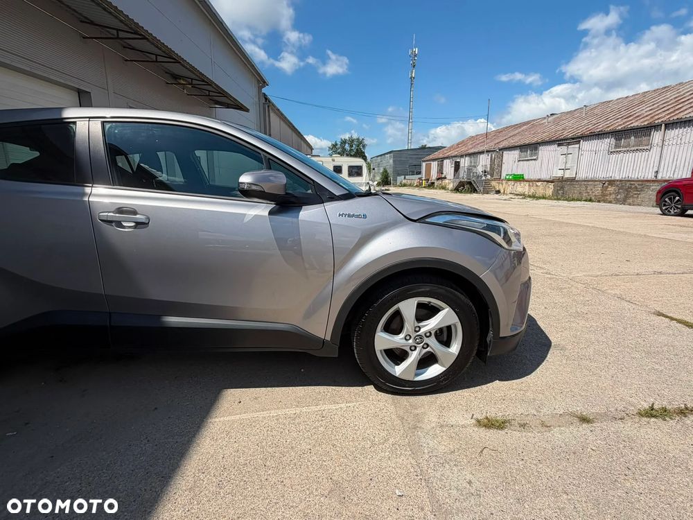 Toyota C-HR - 7