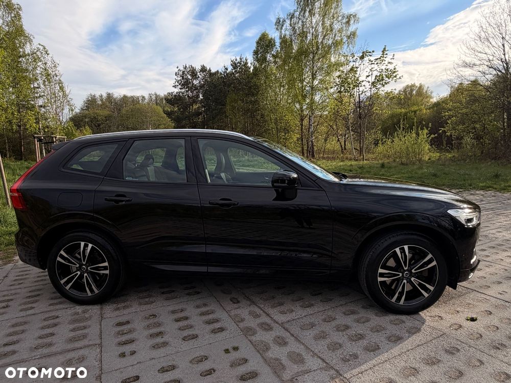 Volvo XC 60 T5 GPF Momentum - 1
