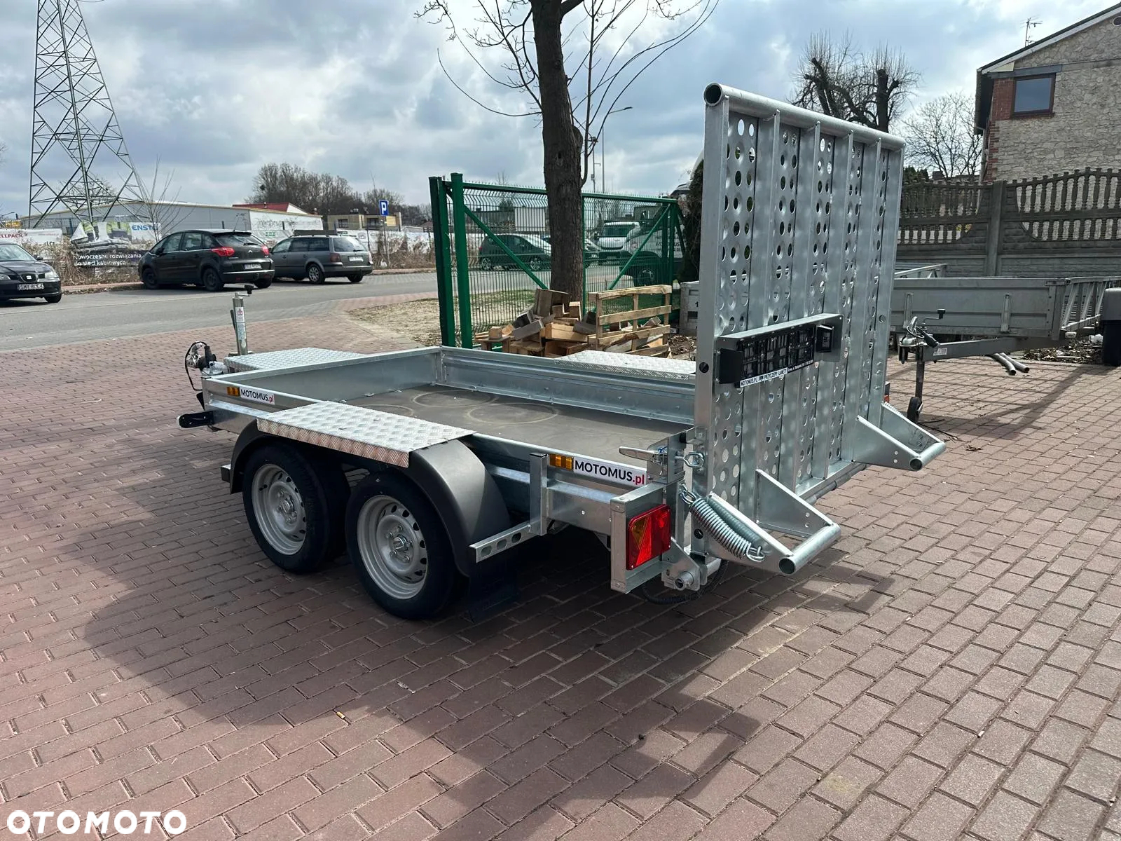 Inny Przyczepa do przewozu sprzętu budowlanego B 260/2 260x150 2700kg 2 osie pod koparke koparka walec MOTOMUS - 2