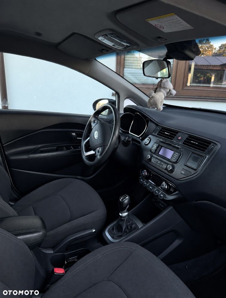 Kia Rio - 3