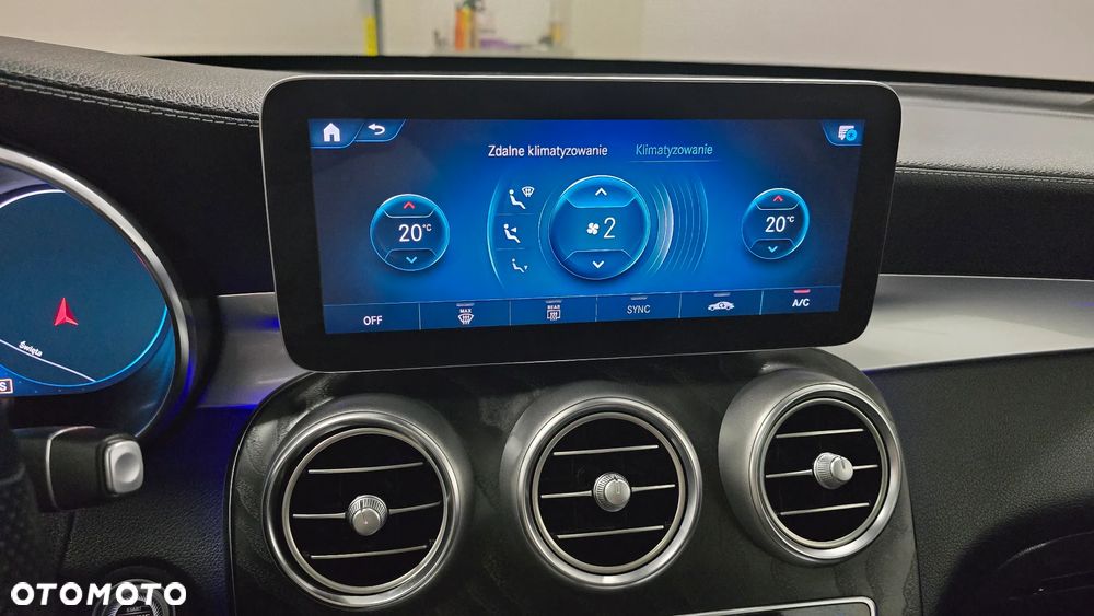 Mercedes-Benz GLC 300 de 4Matic 9G-TRONIC AMG Line Plus - 25