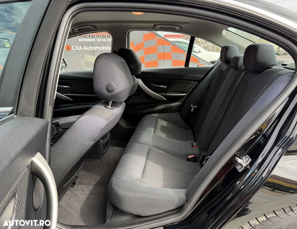 BMW Seria 3 320d Efficient Dynamics Edition Blue Perf. - 9