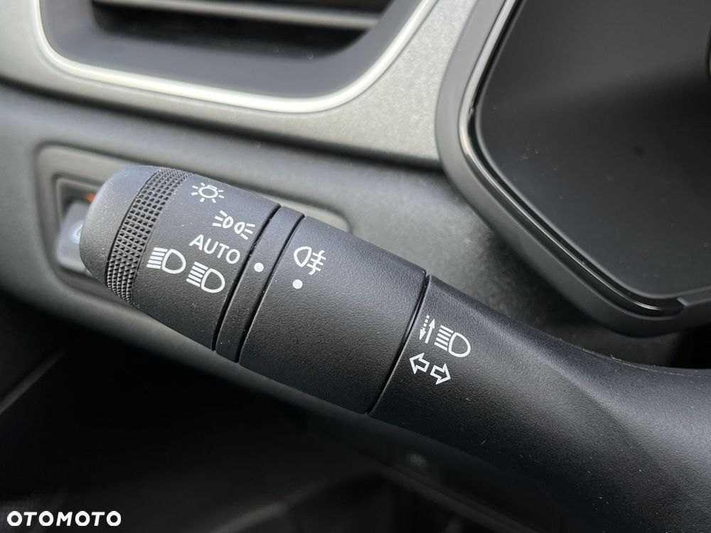 Renault Captur - 21