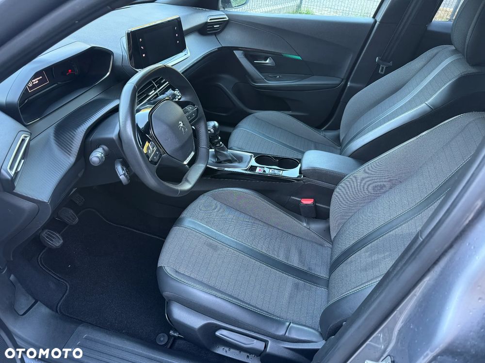 Peugeot 2008 ver-puretech-110-stop-start-allure - 15