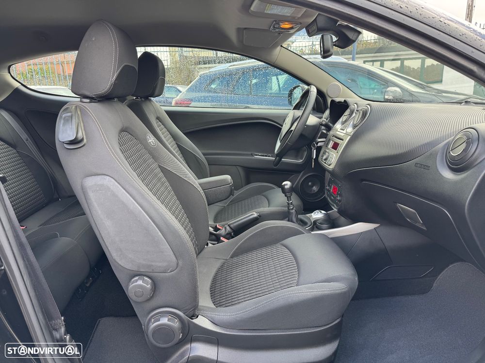 Alfa Romeo MiTo 1.4 MultiAir Distinctive - 21