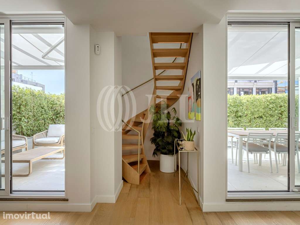 Apartamento T4+1 em condomínio, nas Avenidas Novas, Lisboa - Grande imagem: 5/34