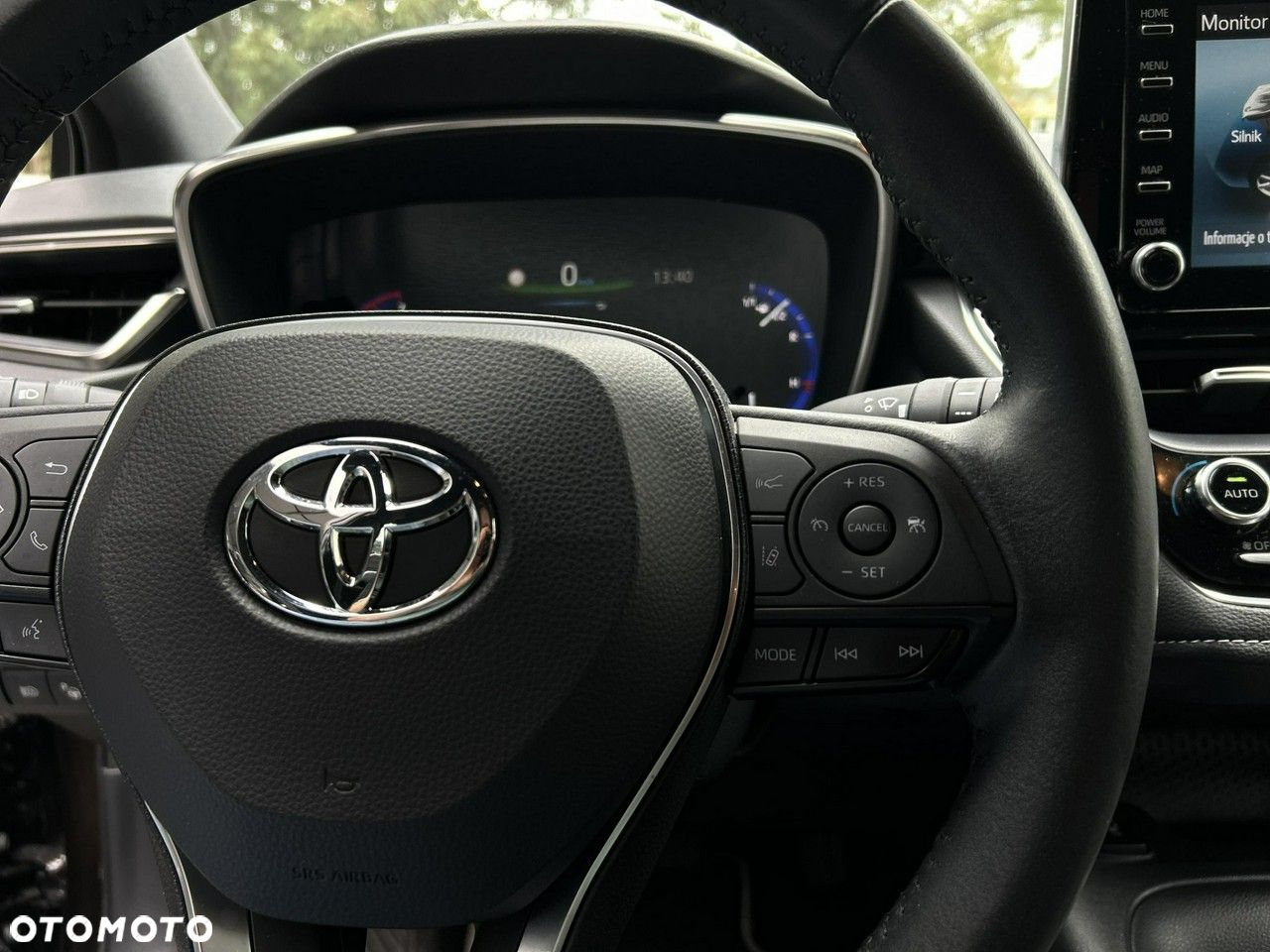 Toyota Corolla - 13