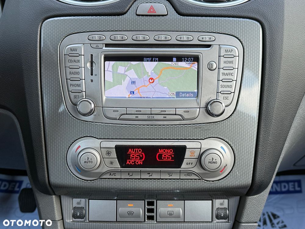 Ford Focus - 25