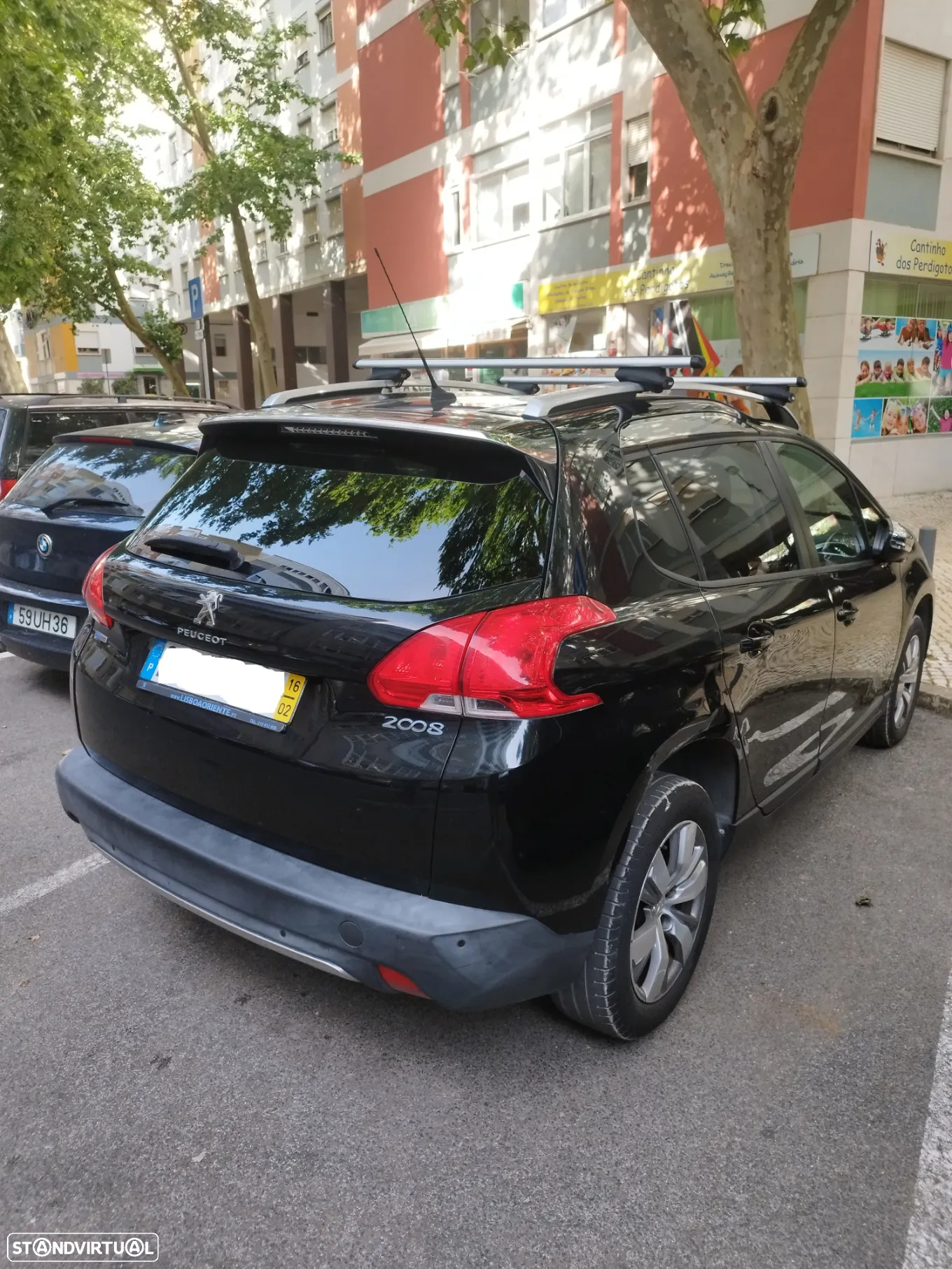 Peugeot 2008 1.2 PureTech Style - 6