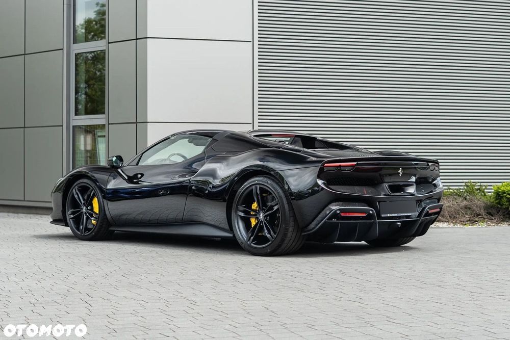 Ferrari 296 GTS - 23