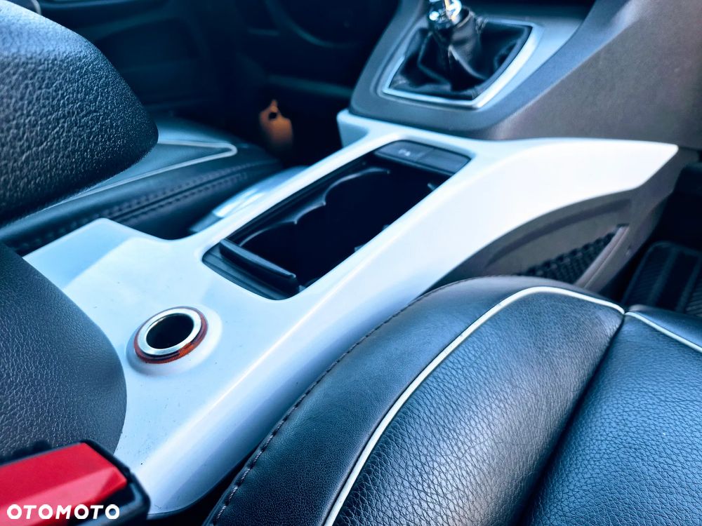 Ford Kuga 2.0 TDCi 4x4 Individual - 14