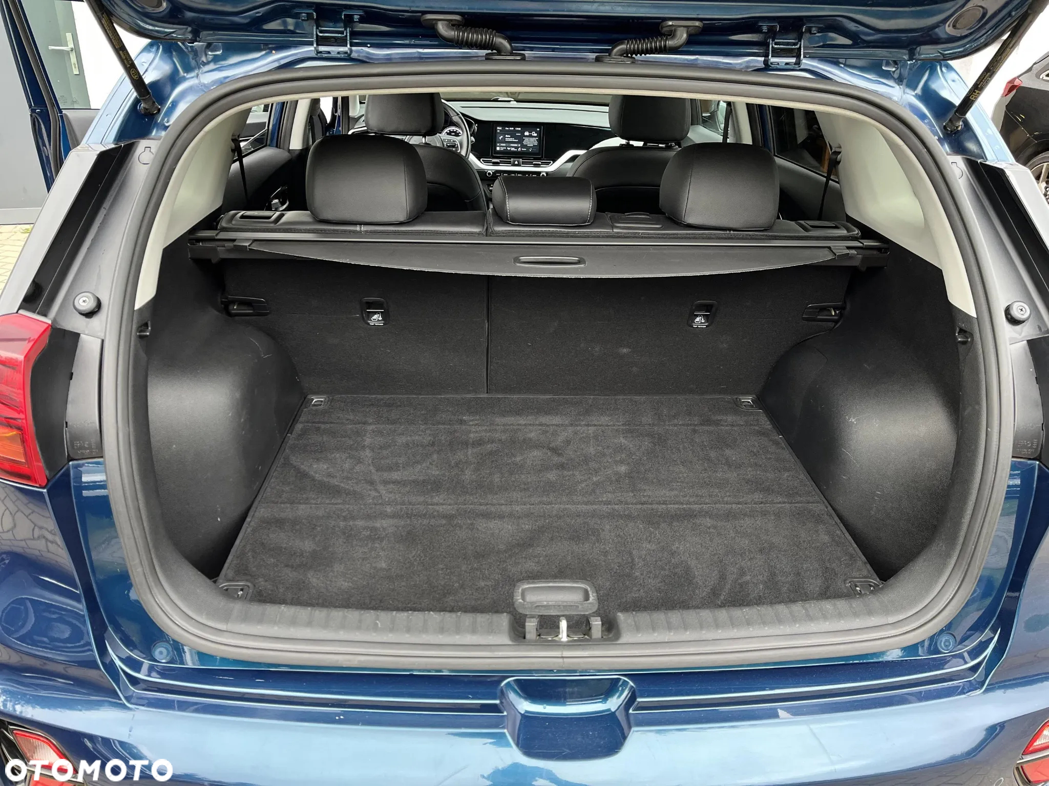 Kia Niro 1.6 GDI Hybrid L - 17