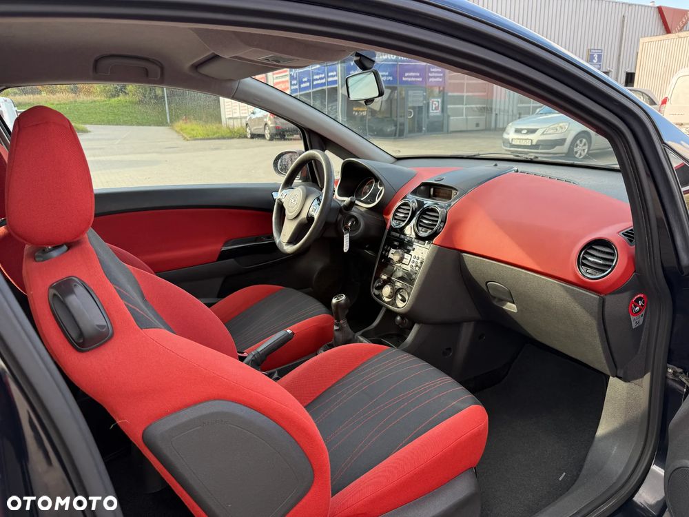 Opel Corsa 1.2 16V Cosmo - 14