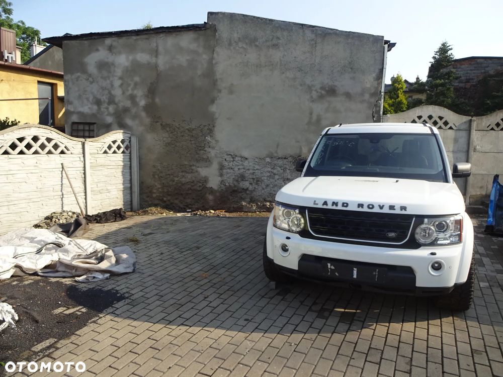 Land Rover Discovery SD V6 HSE - 3