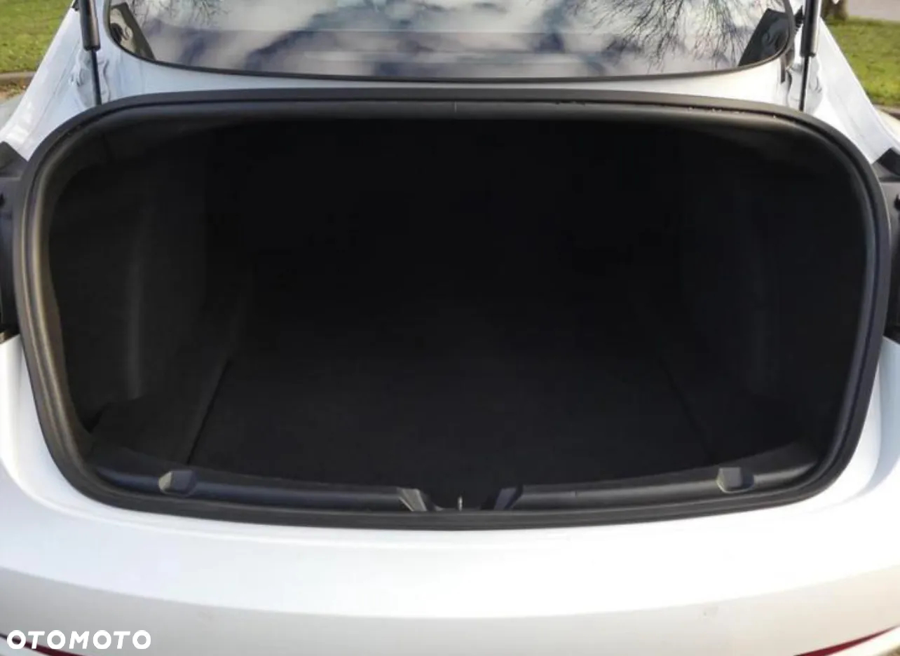 Tesla Model 3 Standard Reichweite Plus Hinterradantrieb - 17