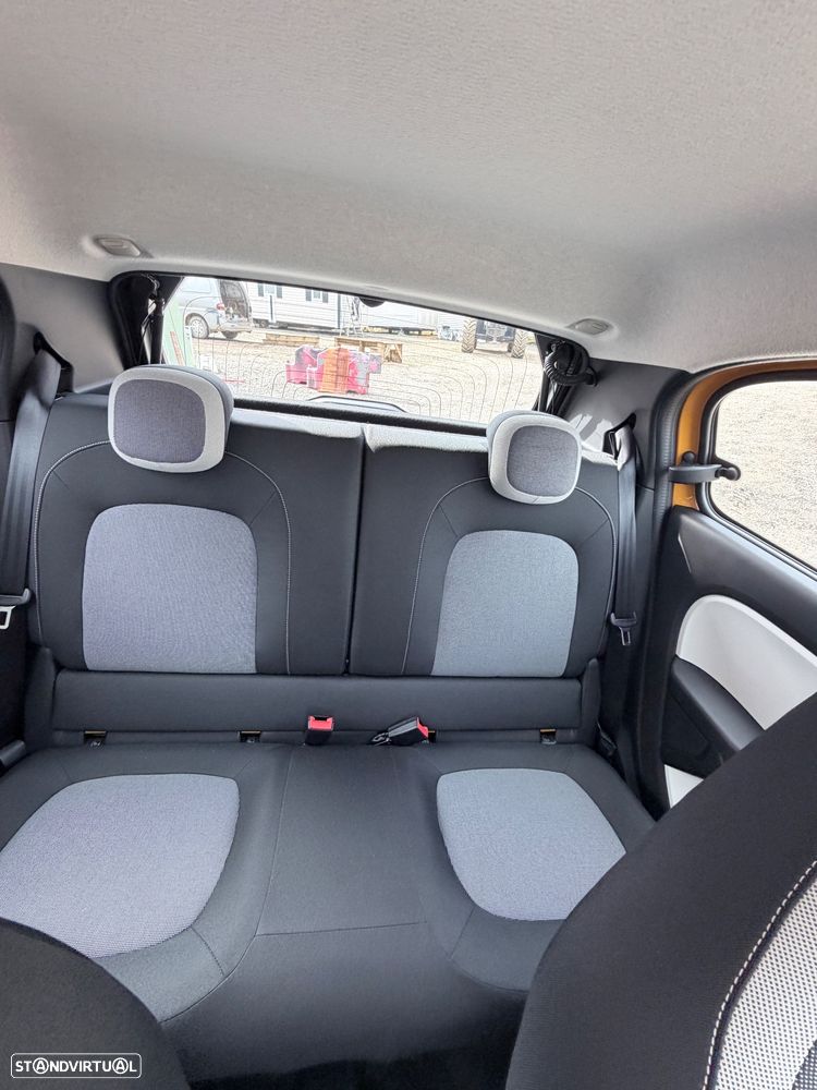 Renault Twingo E-Tech. 22 Urban Night - 23