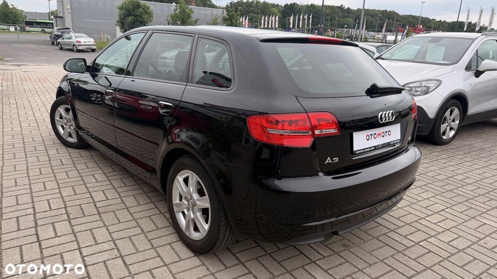 Audi A3 Sportback - 4
