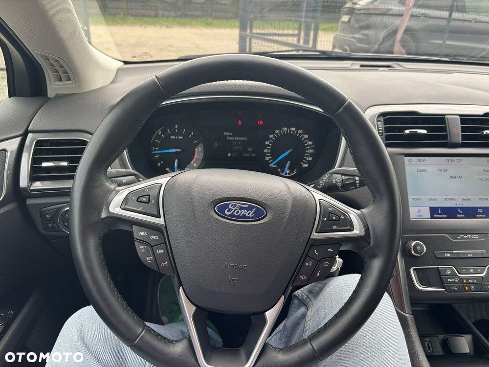 Ford Mondeo - 23