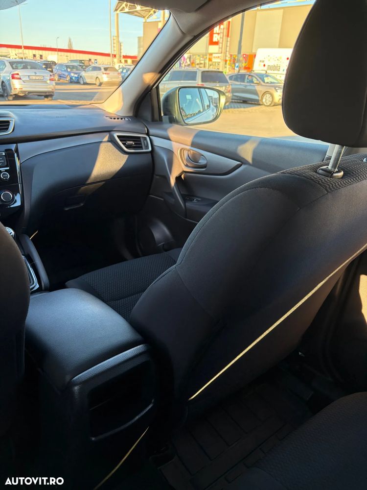 Nissan Qashqai 1.3 l MHEV Visia - 8