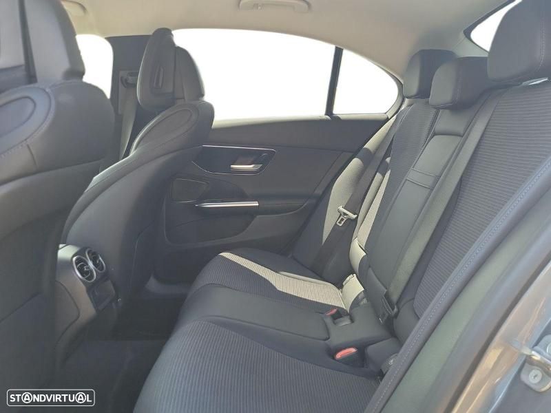 Mercedes-Benz C 300 de Avantgarde - 15