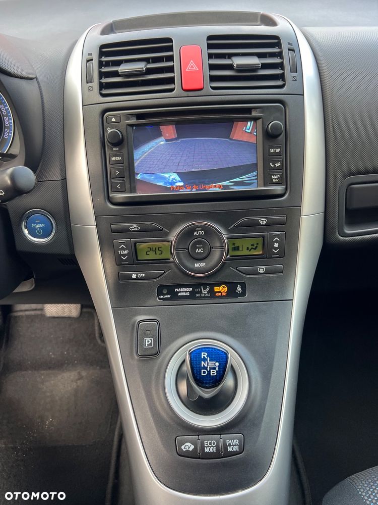 Toyota Auris 1.8 HSD Luna - 25
