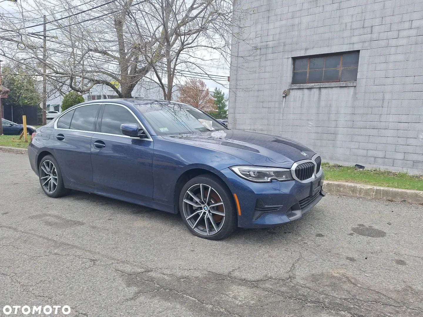 BMW Seria 3 330i xDrive Sport Line - 2