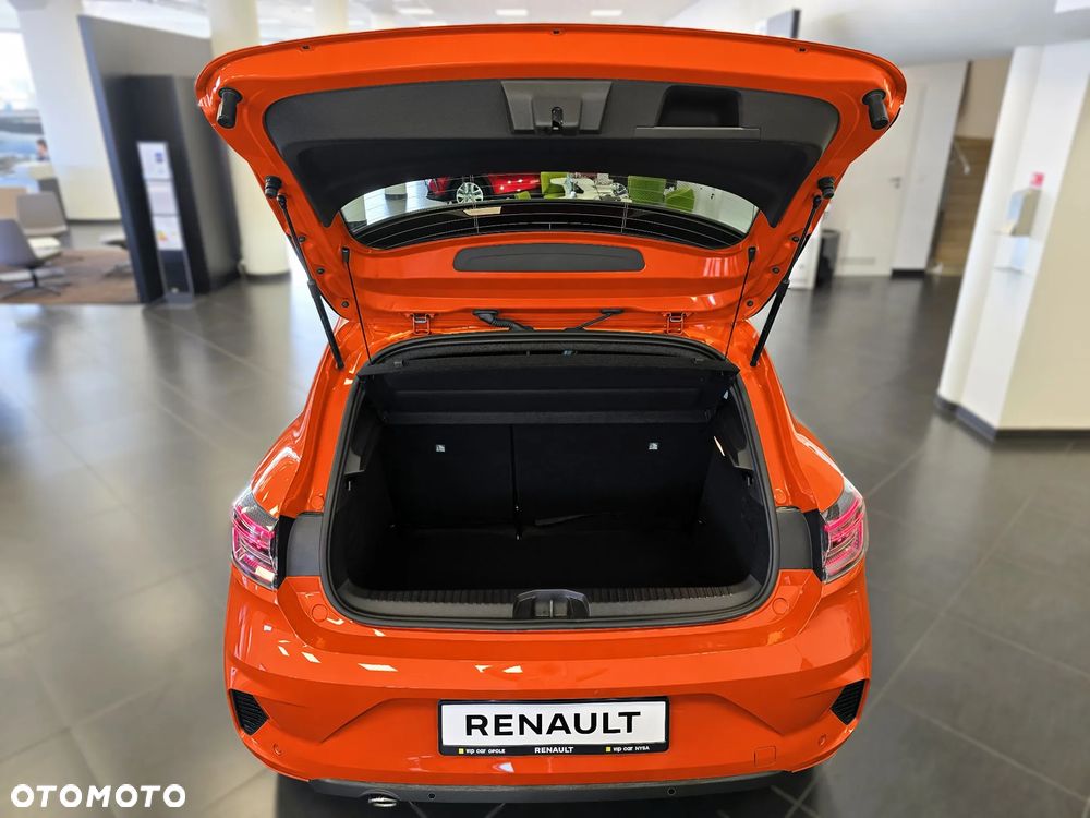Renault Clio - 8