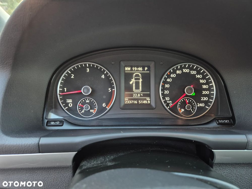 Volkswagen Touran 1.6 TDI DPF BlueMotion Technology DSG Comfortline - 40