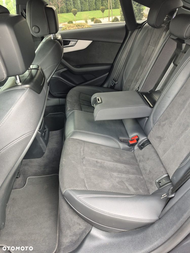 Audi A5 Sportback 40 TDI S tronic S line - 23