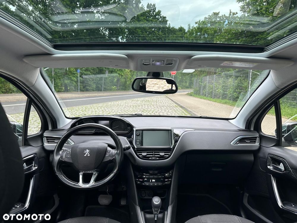 Peugeot 208 1.2 PureTech GPF Allure S&S EAT6 - 6