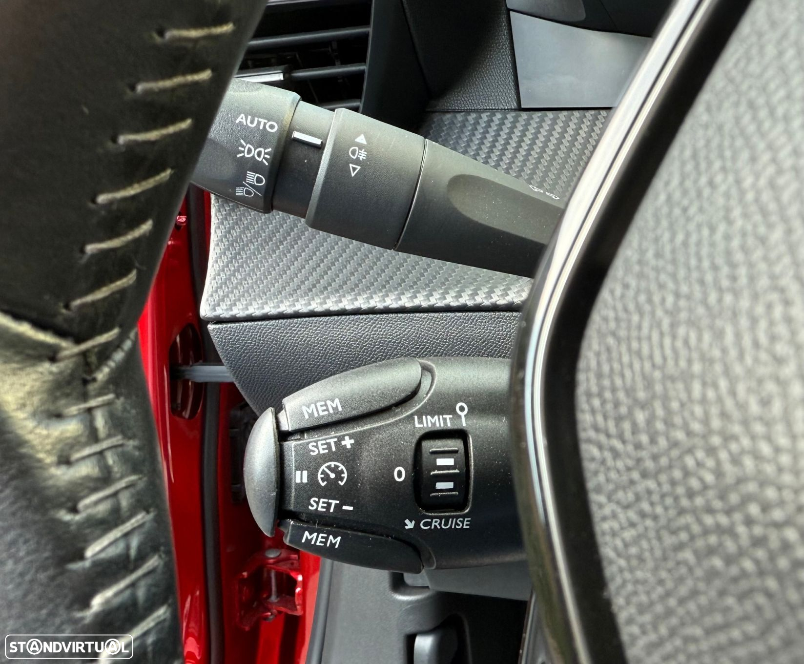 Peugeot 2008 PureTech 130 Stop&Start Allure - 12