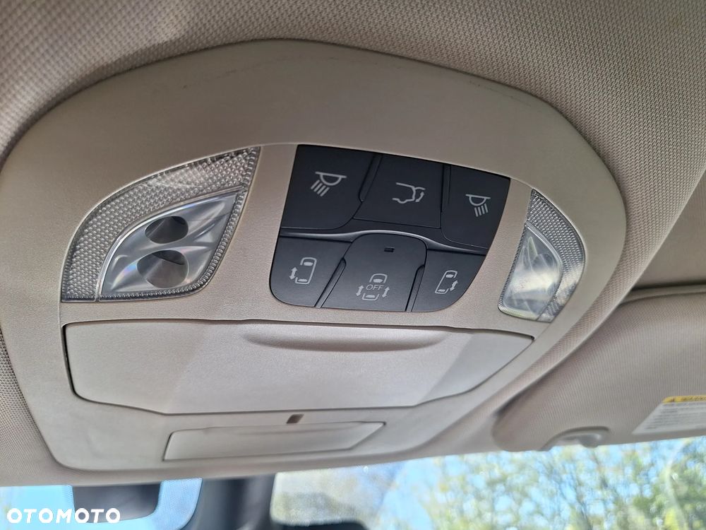 Chrysler Pacifica - 14