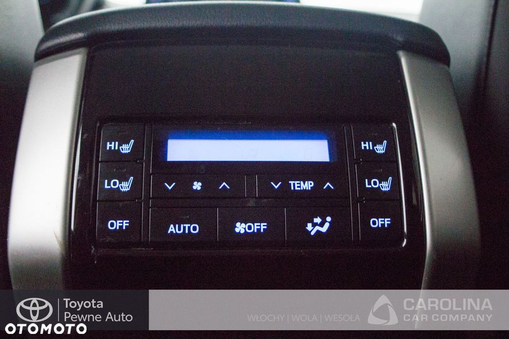 Toyota Land Cruiser - 7
