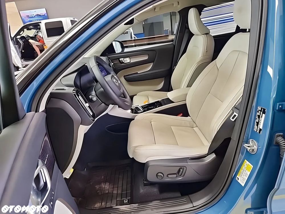 Volvo XC 40 B5 B AWD Ultimate Dark - 8