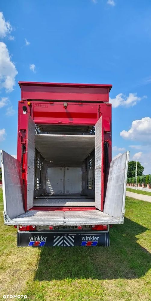 Pezzaioli RBA 32/TRZYOSIOWA PRZYCZEPA-2XBYDŁO,3X TRZODA/HYDRAULICZNIE PODNOSZONY DACH I PODŁOGI / OŚ ŚRODKOWA PODNOSZONA - 9