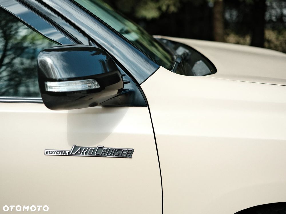 Toyota Land Cruiser LC 3.0 D-4D Premium - 6