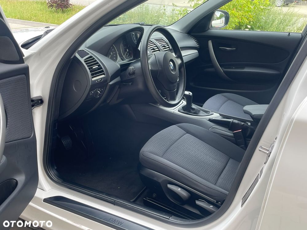 BMW Seria 1 116d DPF Edition Sport - 8