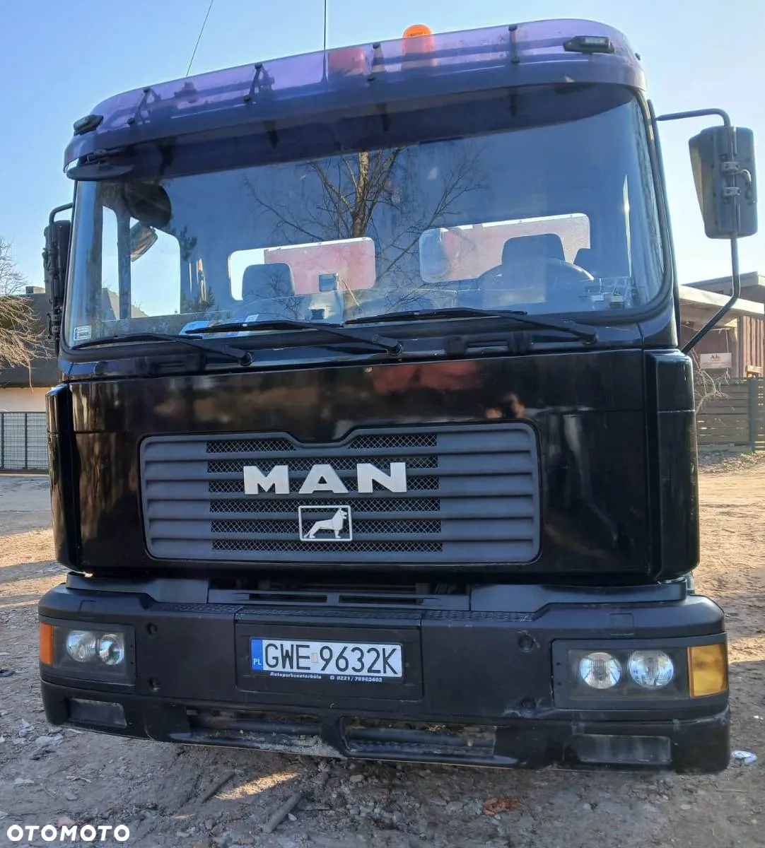 MAN MAN F 2000 18. 280 - 8