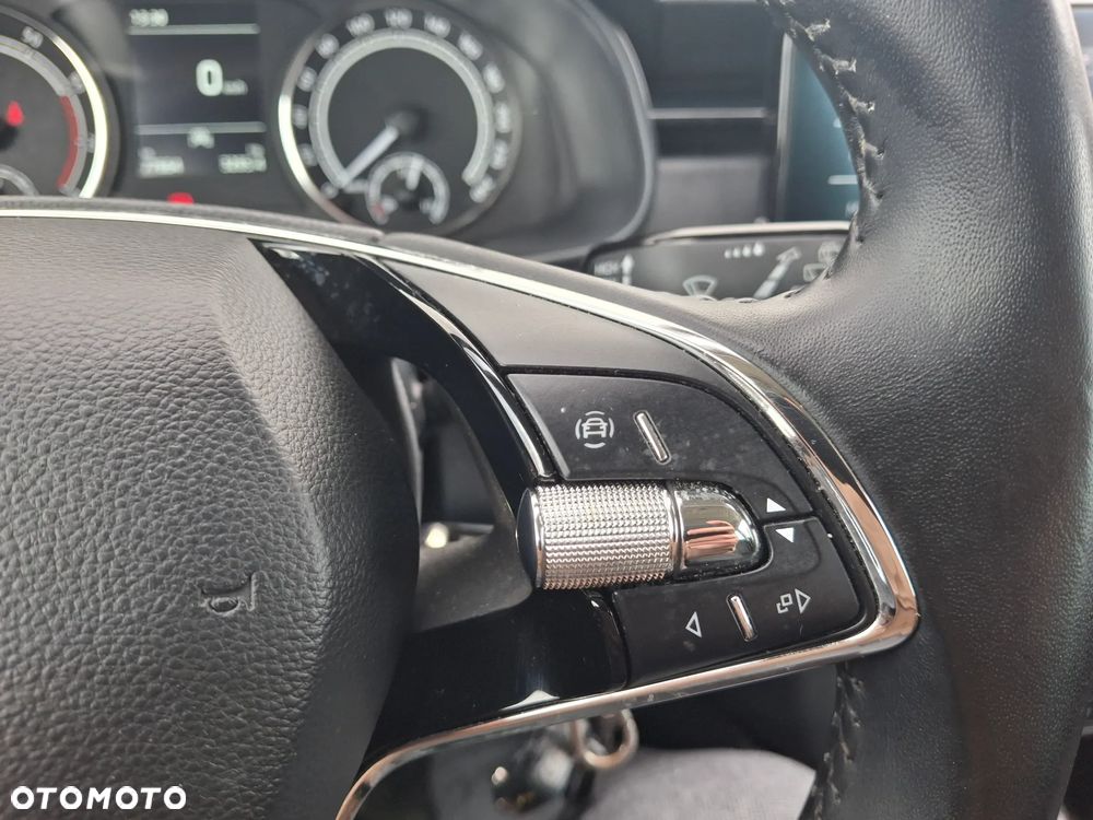 Skoda Kamiq 1.0 TSI Ambition - 19