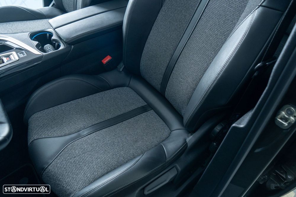 Peugeot 3008 1.2 PureTech Allure Pack EAT8 - 25