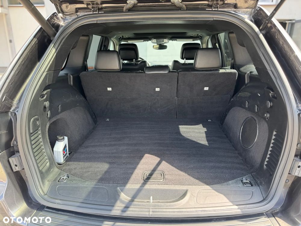Jeep Grand Cherokee - 19